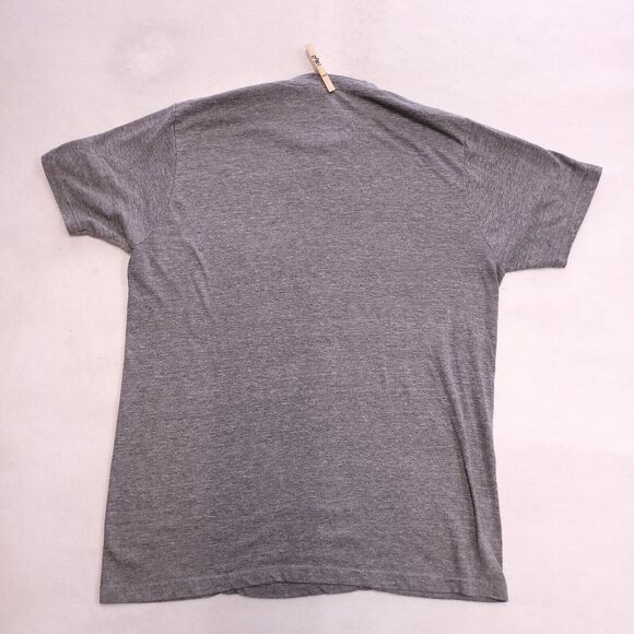 Bay Island Milwaukee Bucks Graphic Casual T-Shirt Mens Size L Gray Green - Picture 8 of 9